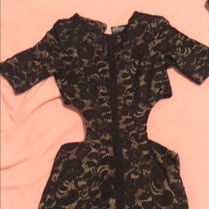 Black backless lace dress